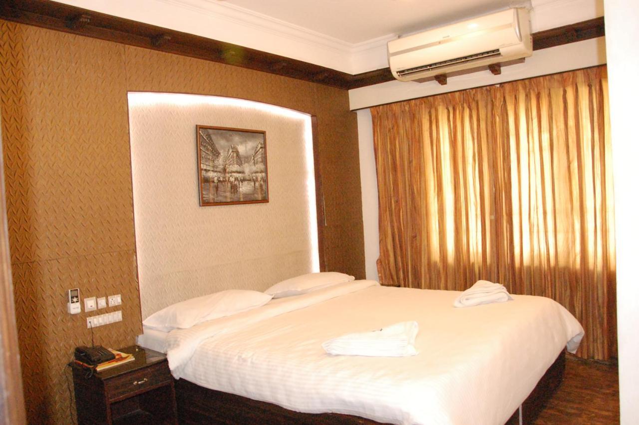 Hotel Blue Star 哥印拜陀 外观 照片